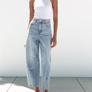 Zara Balloon Jean size 2